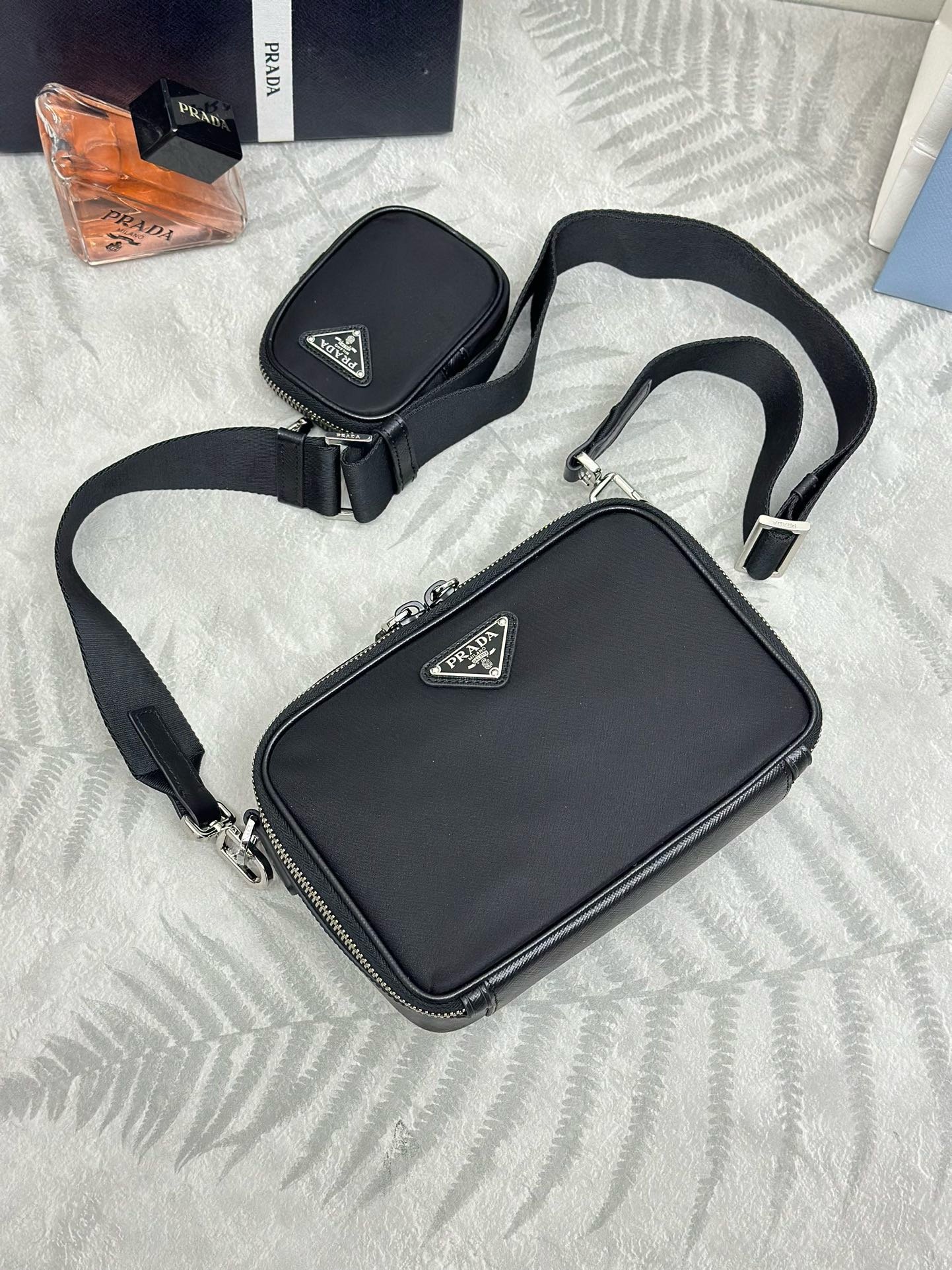 Prada VH070 Top Handle Bag 001660
