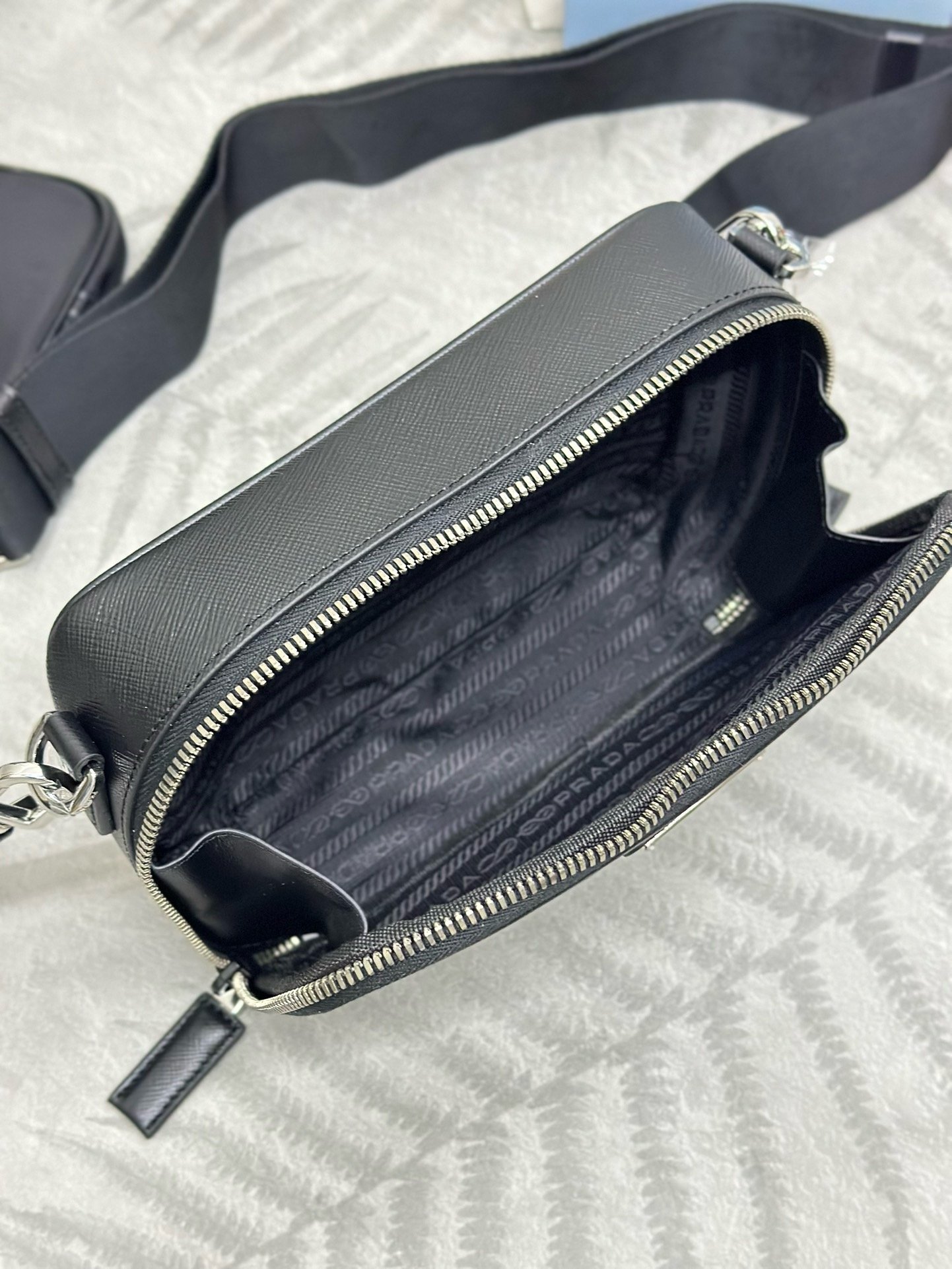 Prada VH070 Top Handle Bag 001660