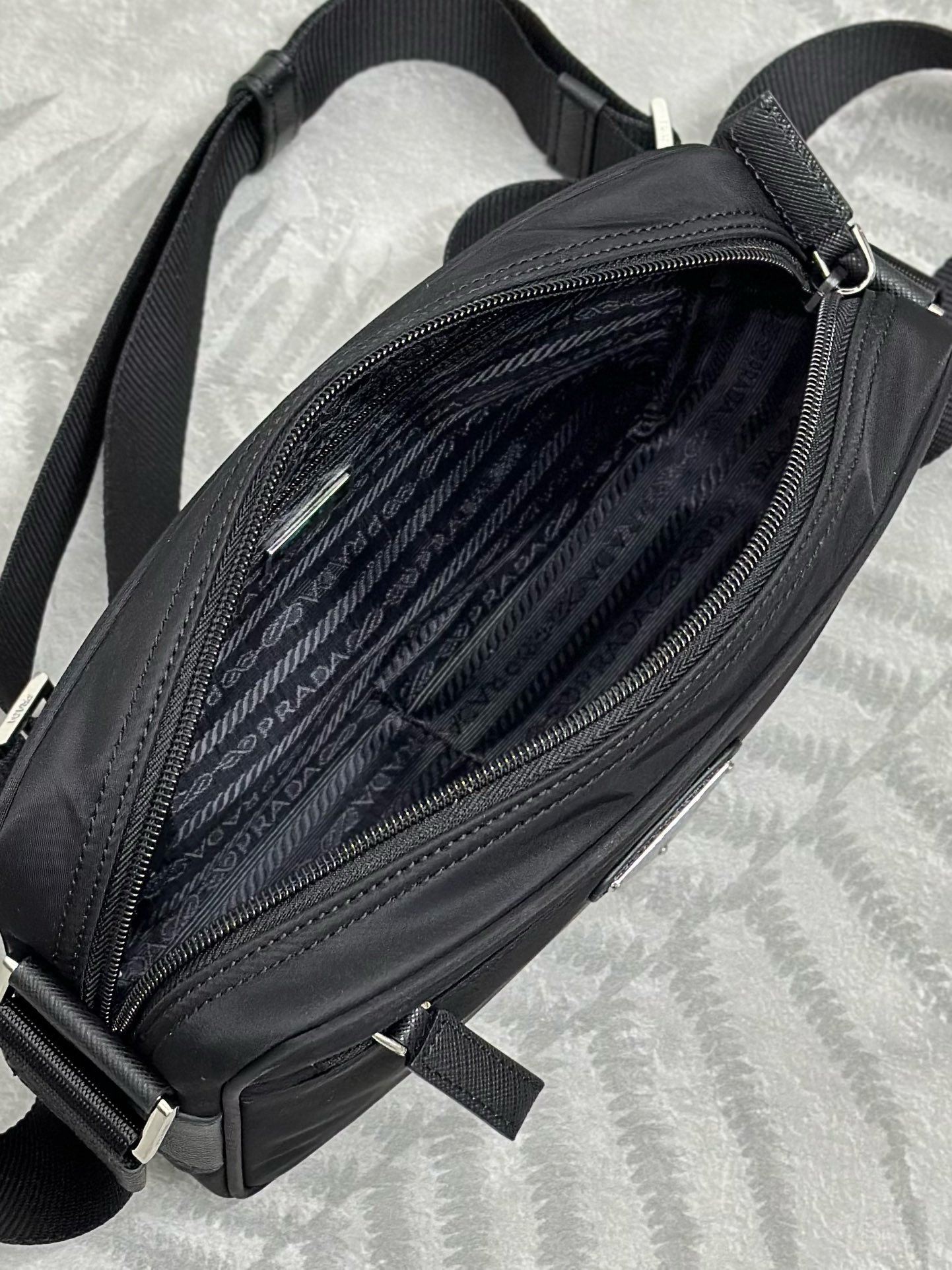 Prada BC167 Re-Nylon New Season-4 001580
