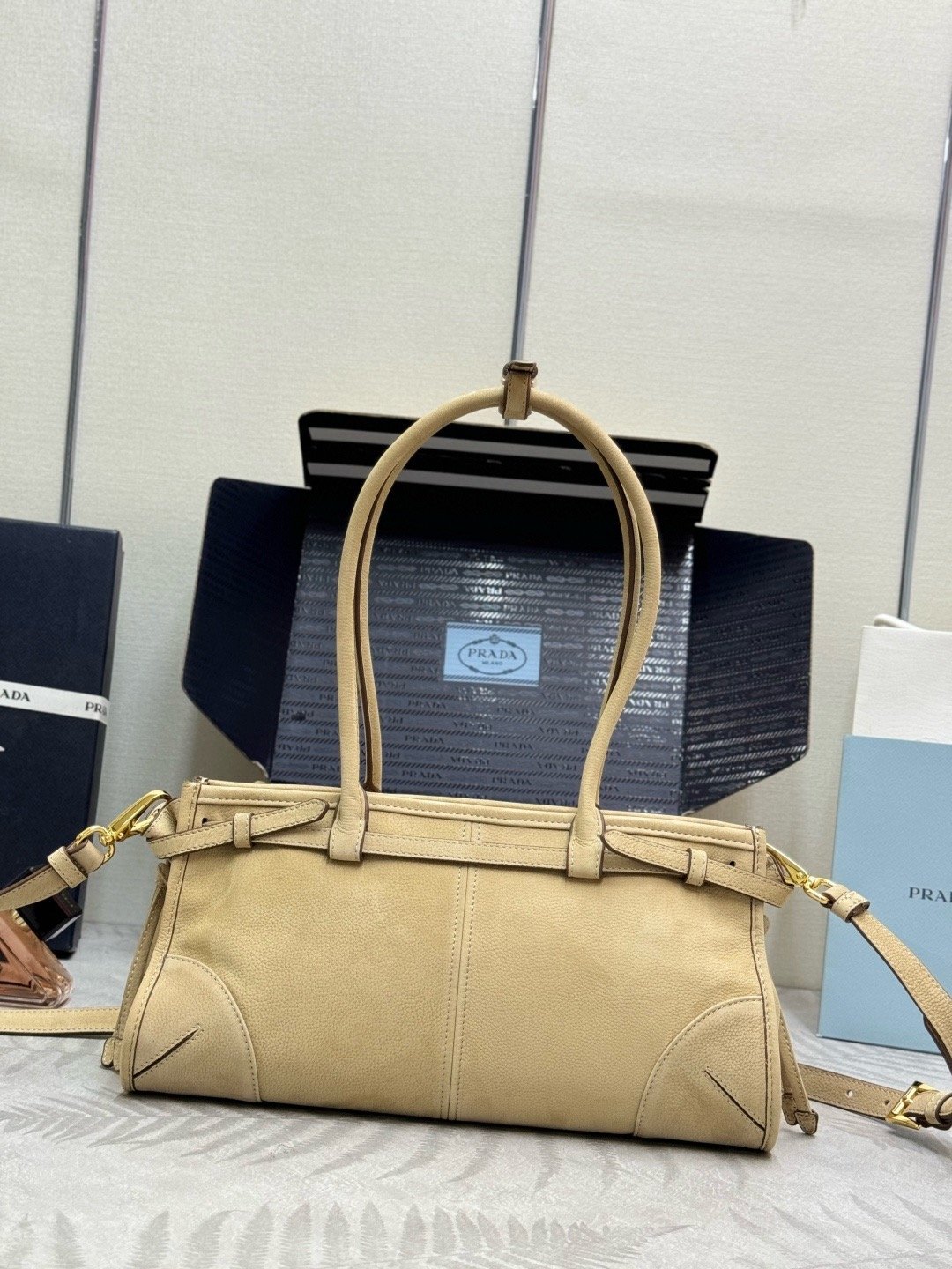Prada Vintage BA426 Soft Lux New Season-3 001930