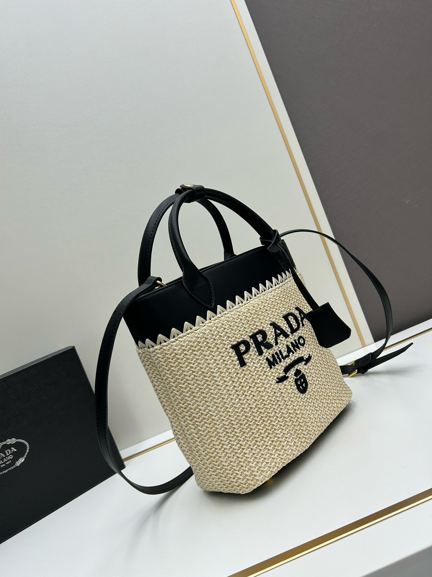 Prada New Season-2 001450