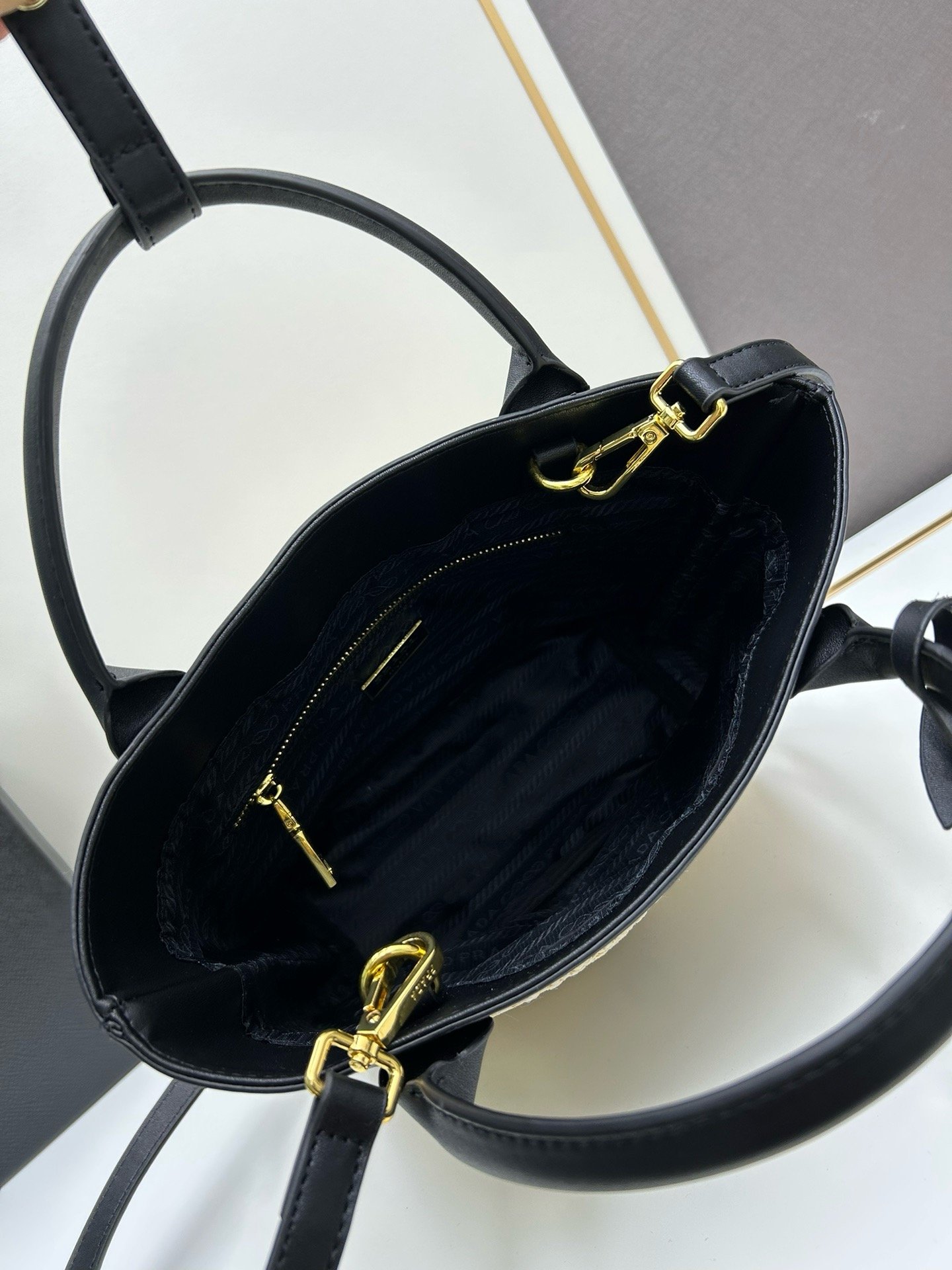Prada New Season-2 001450