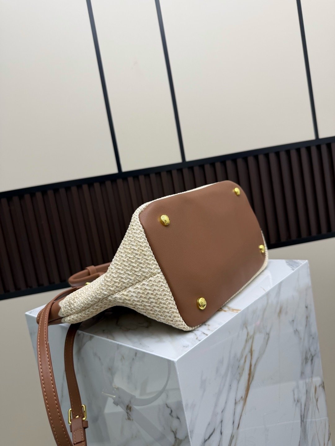 Prada New Season-1 001450