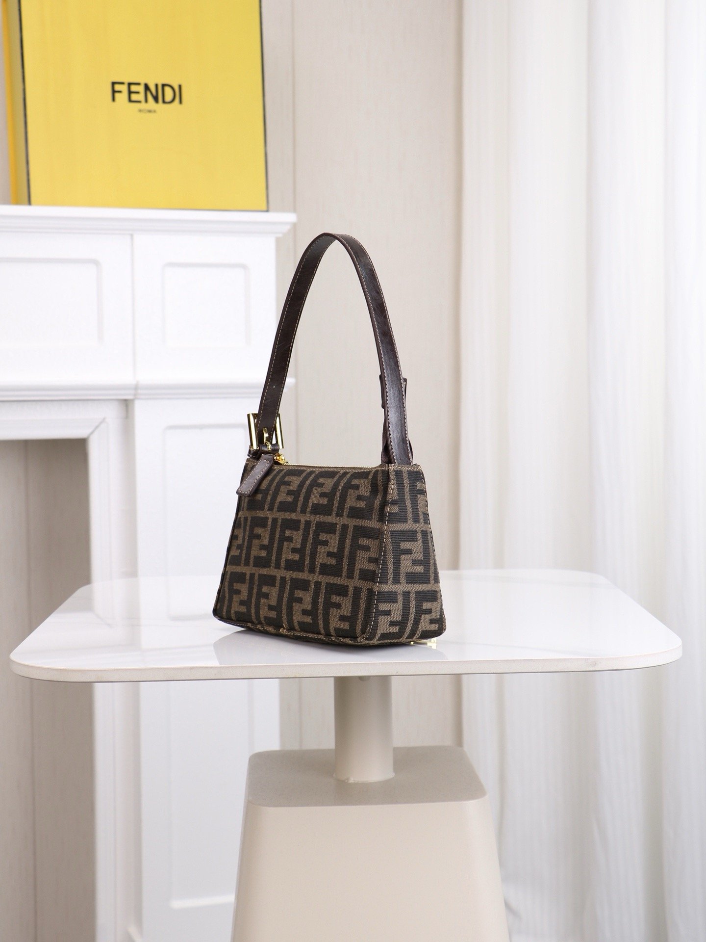 Fendi Vintage size x8x14 Small Underarm Bag 7725260