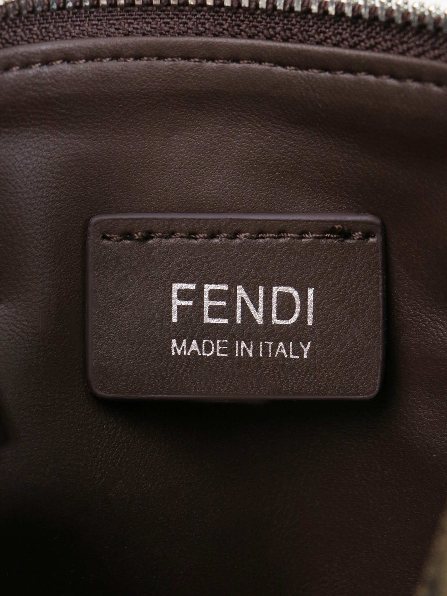 Fendi Vintage size x8x14 Small Underarm Bag 7725