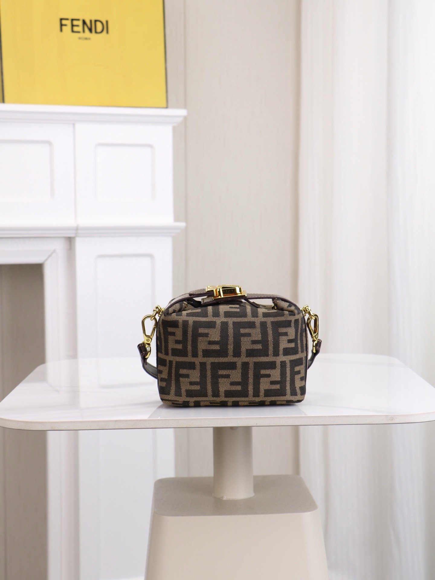 Fendi Canvas FEND1 FF Brown Bag 001270