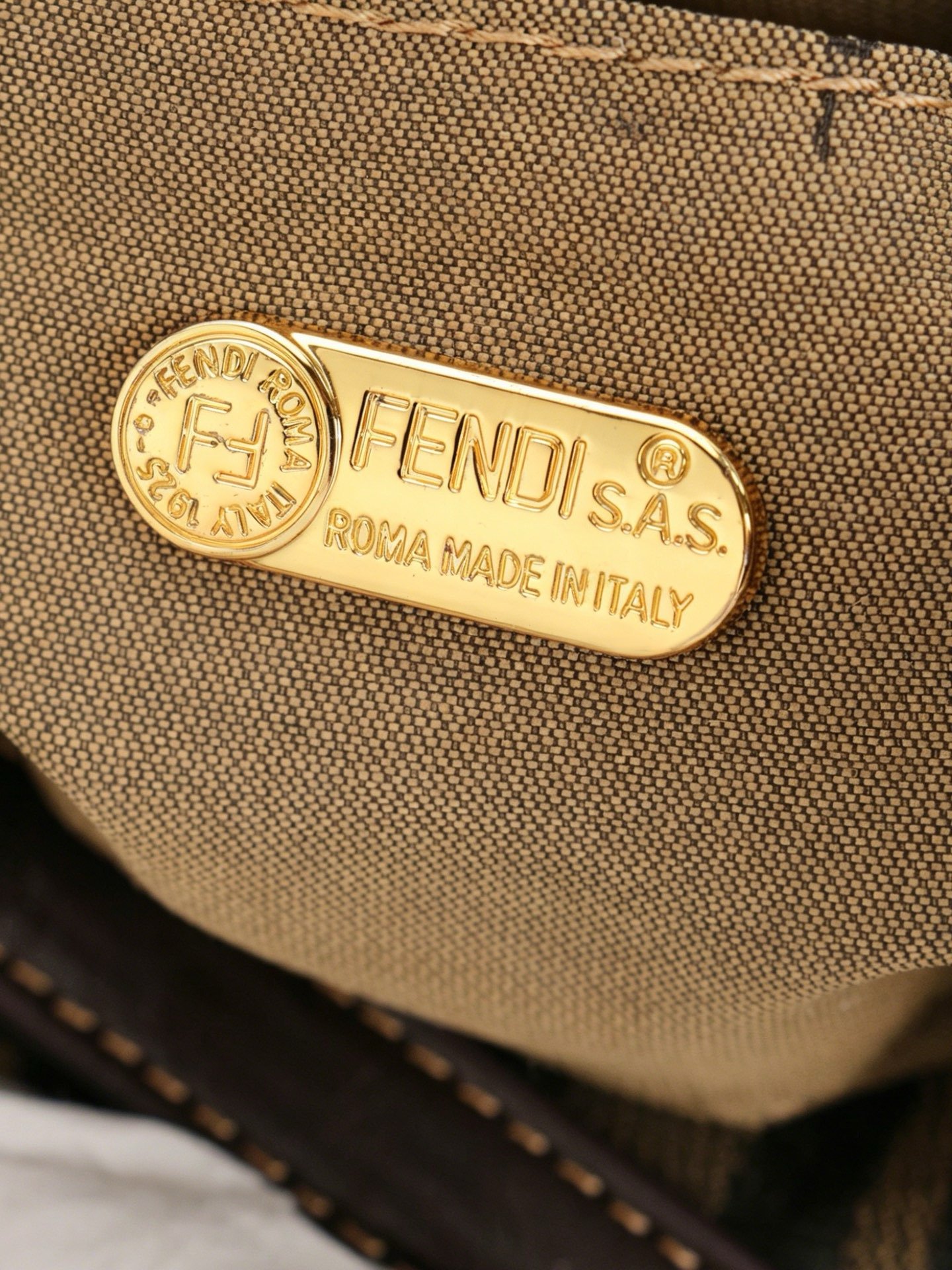 Fendi Canvas FEND1 FF Brown Bag 001270