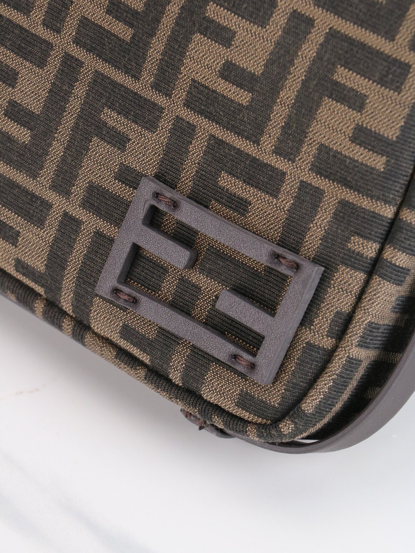 Fendi simply x4 x20cm Medium Bag 001320
