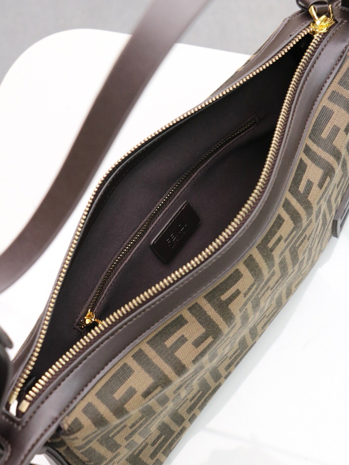 Fendi simply x4 x20cm Medium Bag 001320