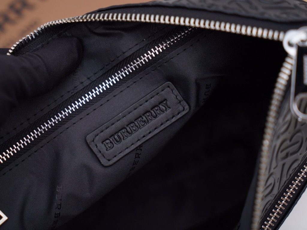 Burberry London Travel Bag 001310