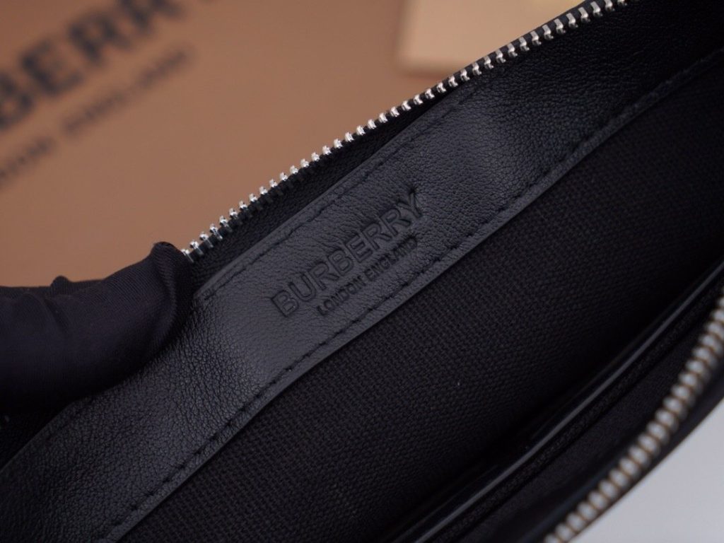 Burberry London Travel Bag 001310