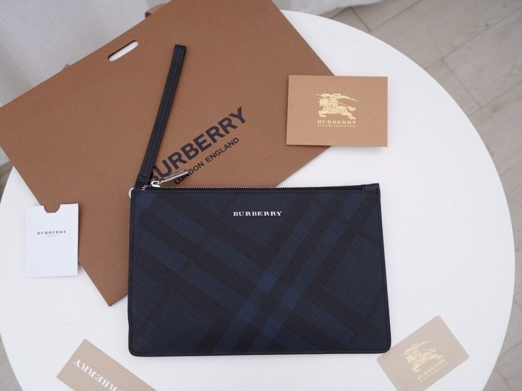 Burberry London Travel Bag 001310