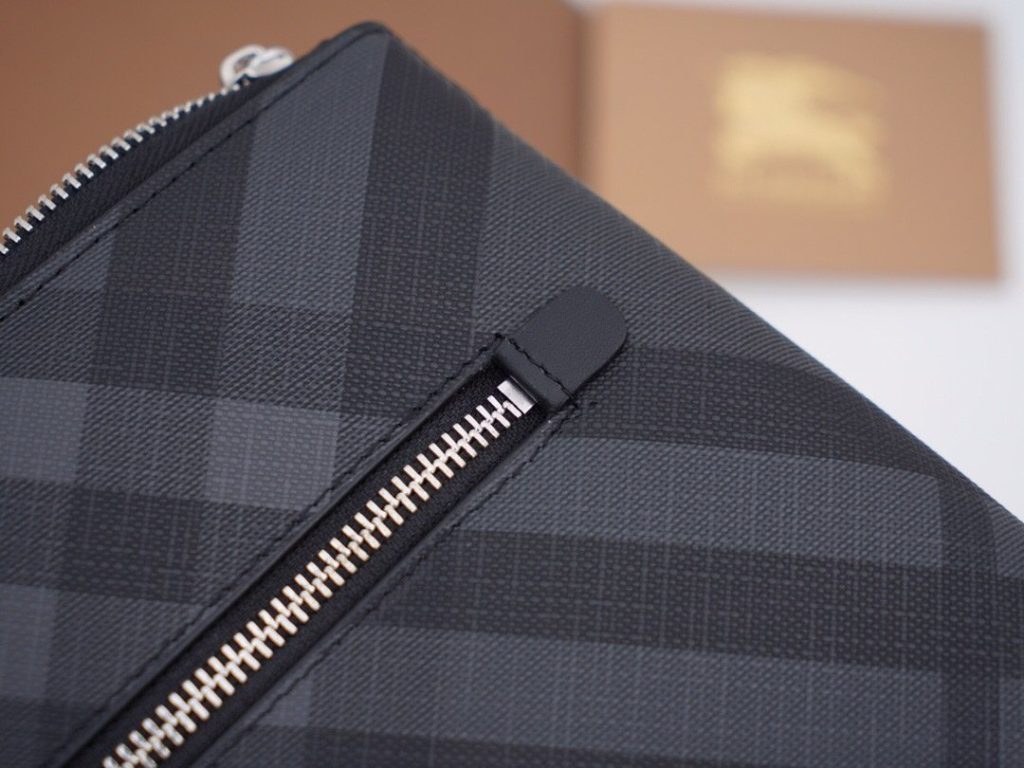 Burberry pvc London Bag 001330