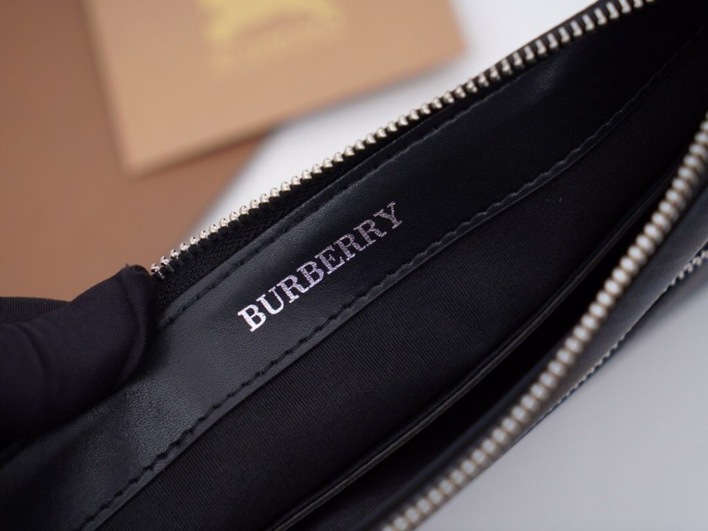 Burberry pvc London Bag 001300
