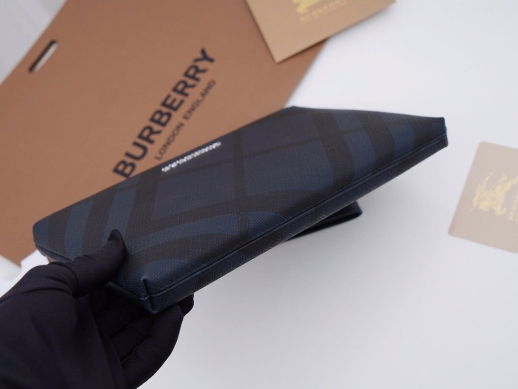 Burberry Blue Bag 001300
