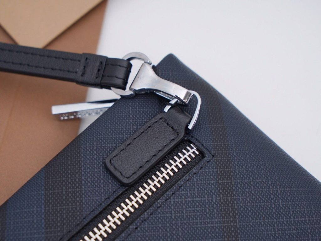 Burberry Blue Bag 001300