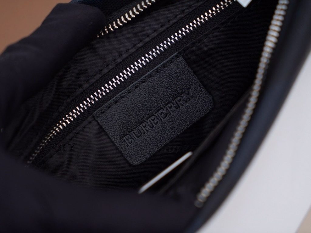 Burberry Blue Bag 001300
