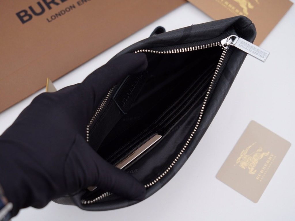 Burberry Blue Bag 001300