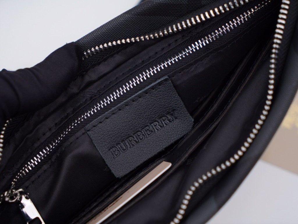 Burberry Blue Bag 001300