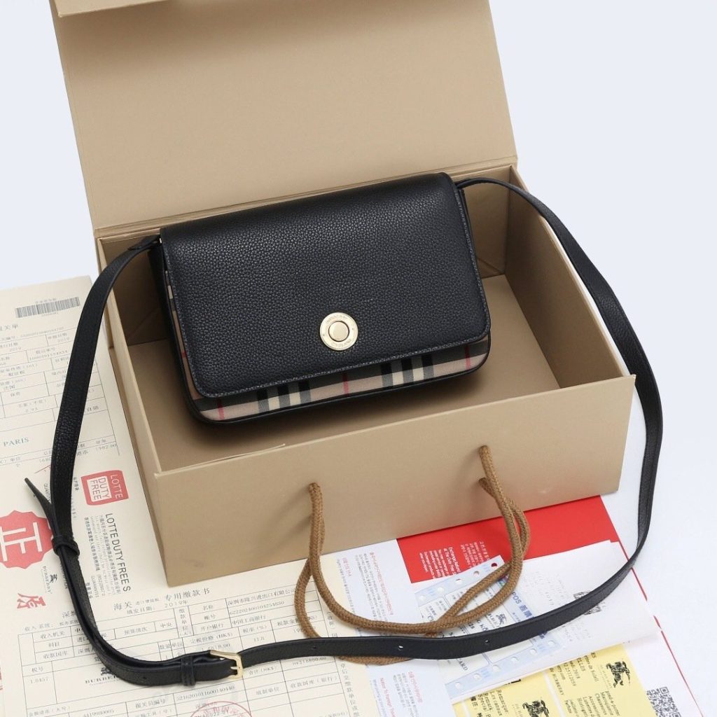 Burberry Vintage Backpack 001330