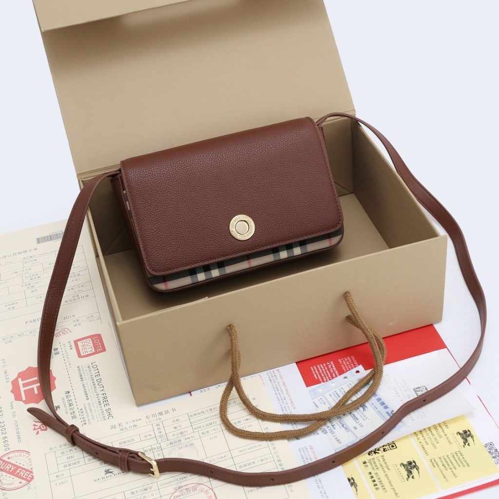 Burberry Vintage Backpack 001330