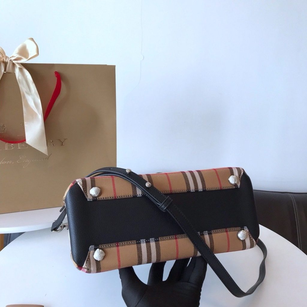 Burberry Vintage BURBERRYB Top Handle Bag 001380