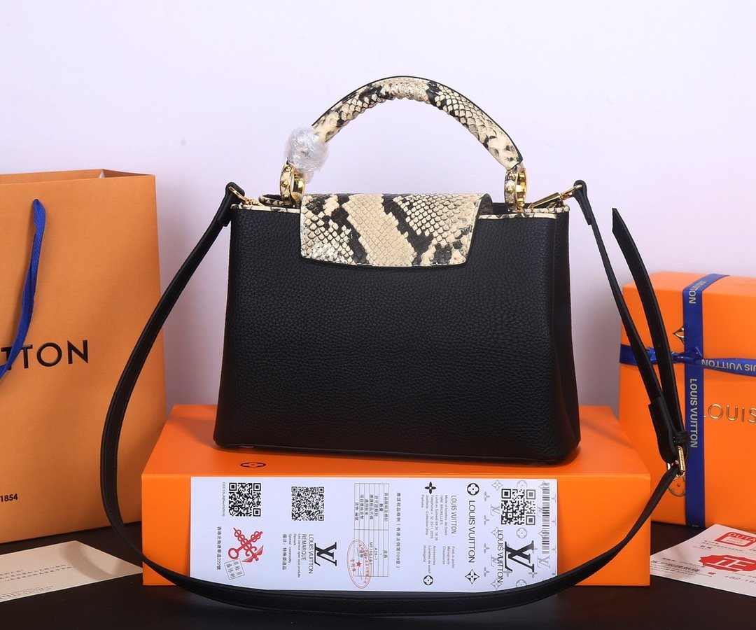 Louis Vuitton Pebbled Leather LV Taurillon Capucines Bag 001340