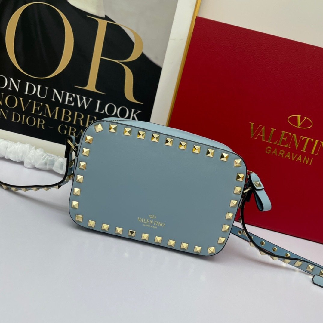 Valentino VLTN logo Gold Bag 001380