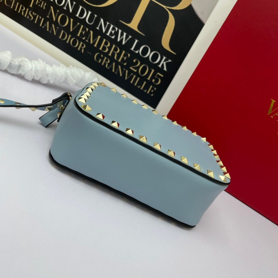 Valentino VLTN logo Gold Bag 001380