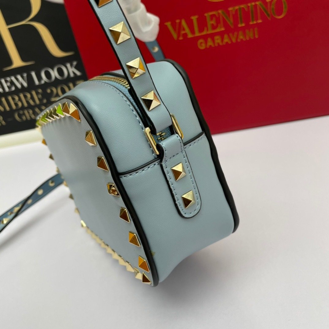 Valentino VLTN logo Gold Bag 001380