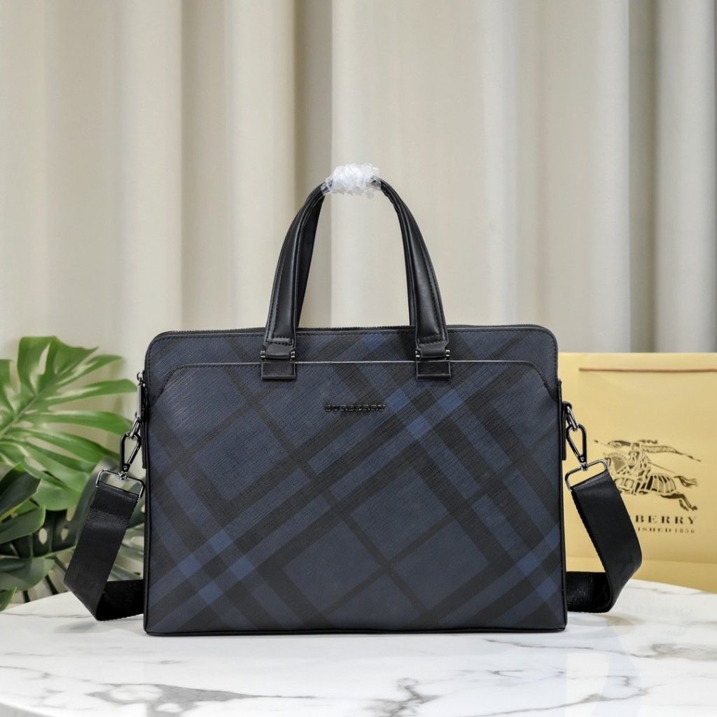 Burberry Blue Bag 001360