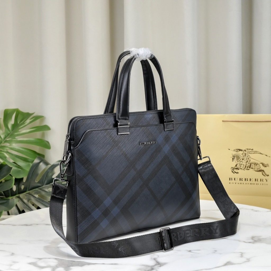 Burberry Blue Bag 001360
