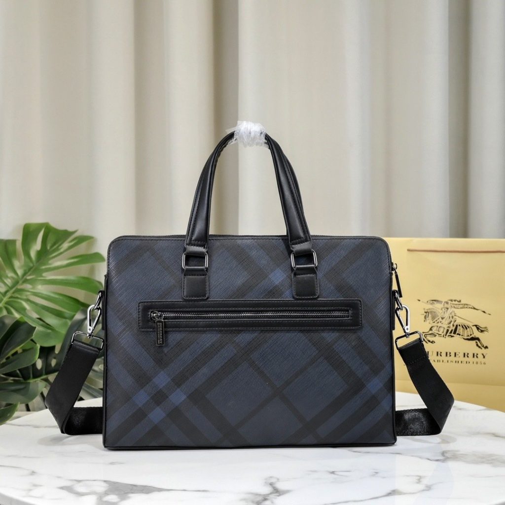 Burberry Blue Bag 001360