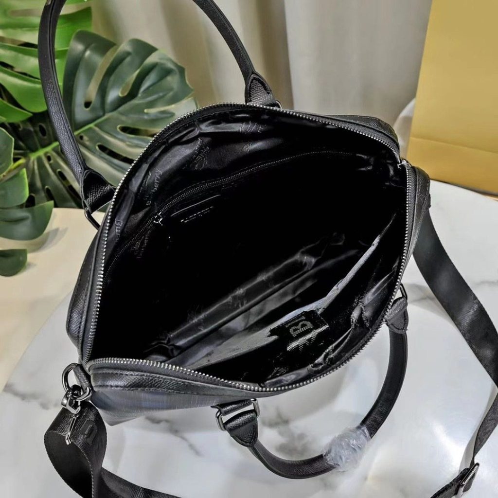 Burberry Brown Bag 001350