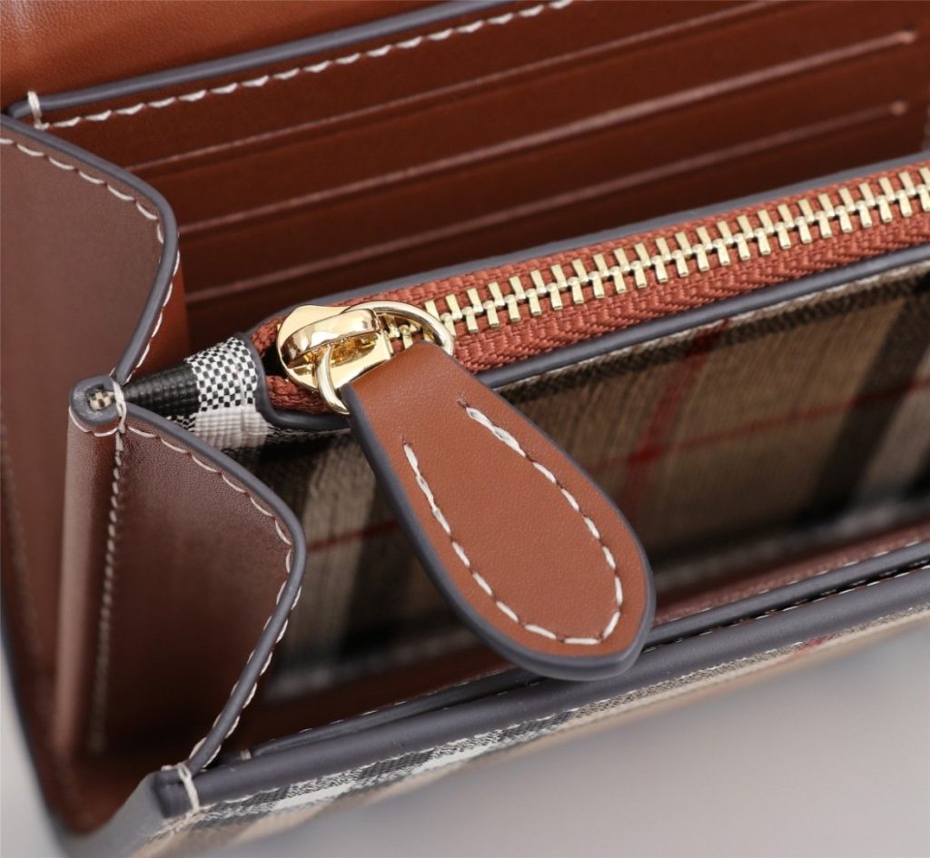 Burberry Black Top Handle Bag 001320
