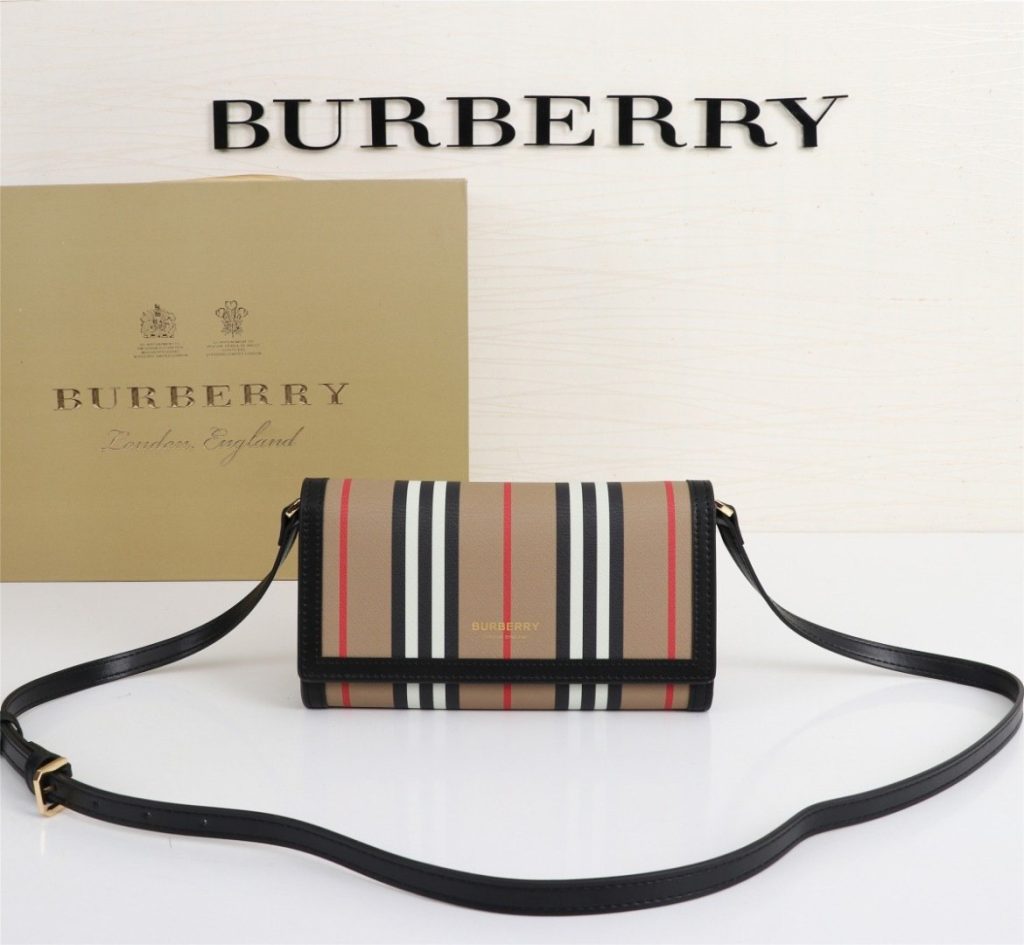 Burberry Black Top Handle Bag 001320