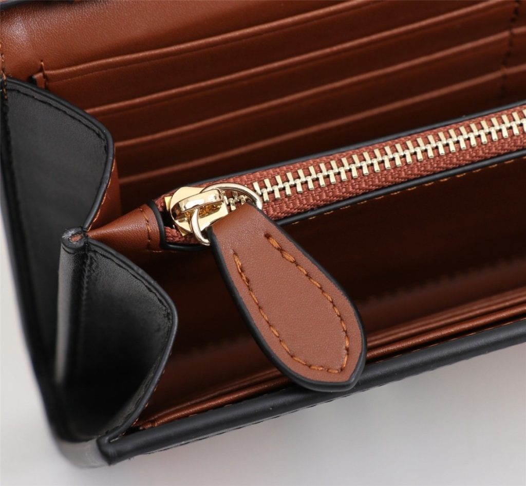 Burberry Black Top Handle Bag 001320