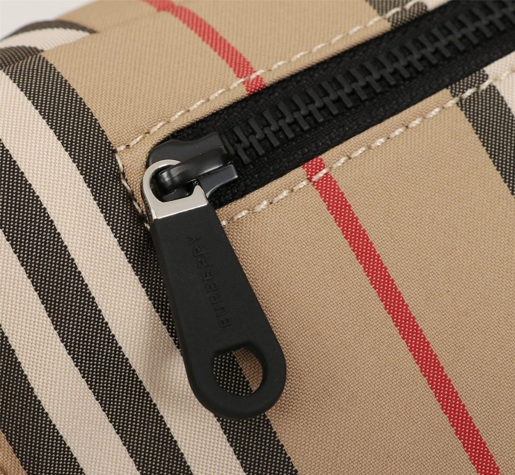 Burberry Crossbody Bag 001320