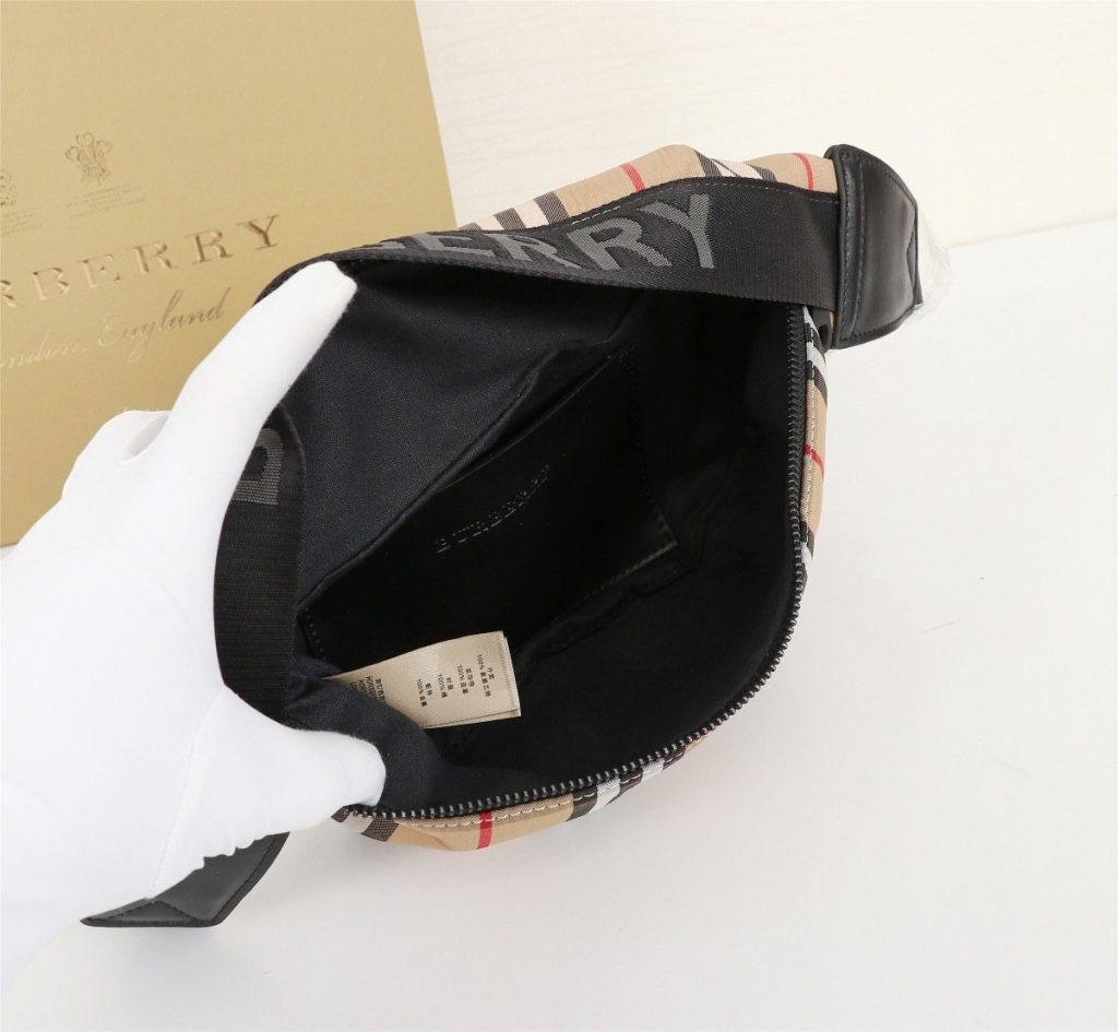 Burberry Crossbody Bag 001320
