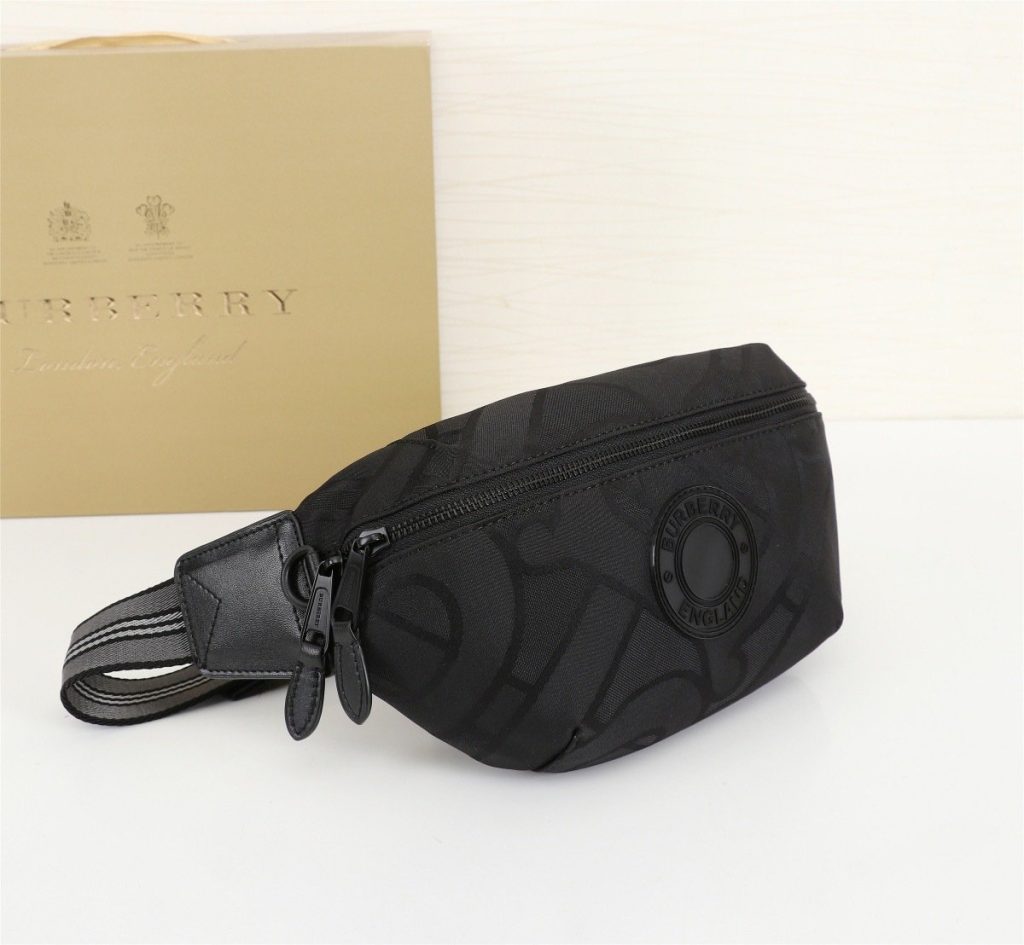 Burberry ECONYL x13x5cm Bag 40716