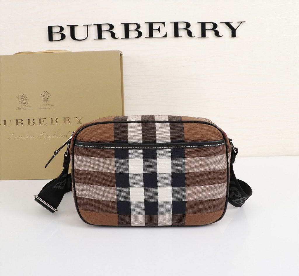 Burberry Canvas Bag 40718
