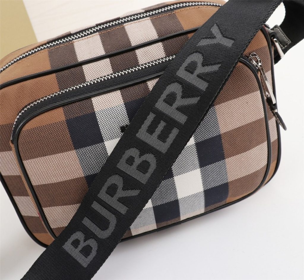 Burberry Canvas Bag 40718