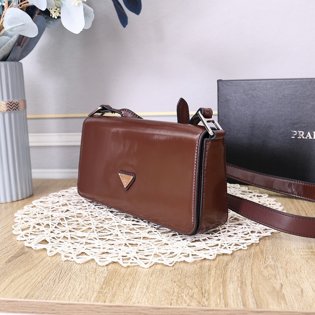 Prada Vintage Shoulder Bag 0835