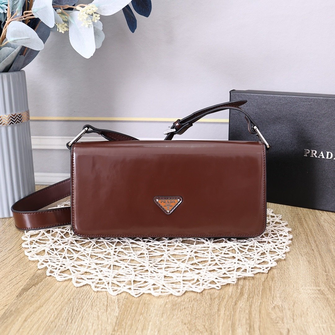 Prada Vintage Shoulder Bag 0835