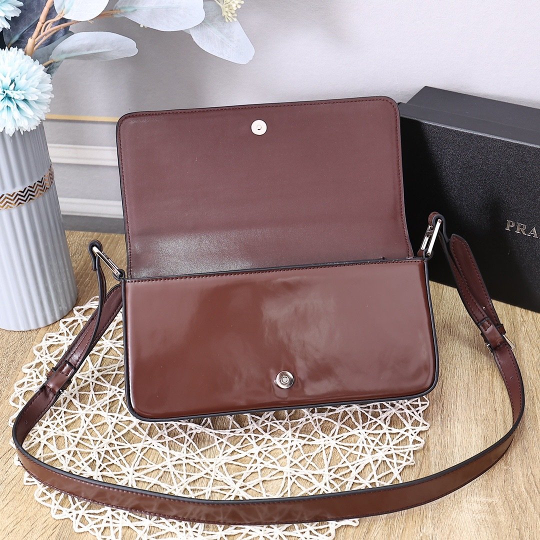 Prada Vintage Shoulder Bag 0835