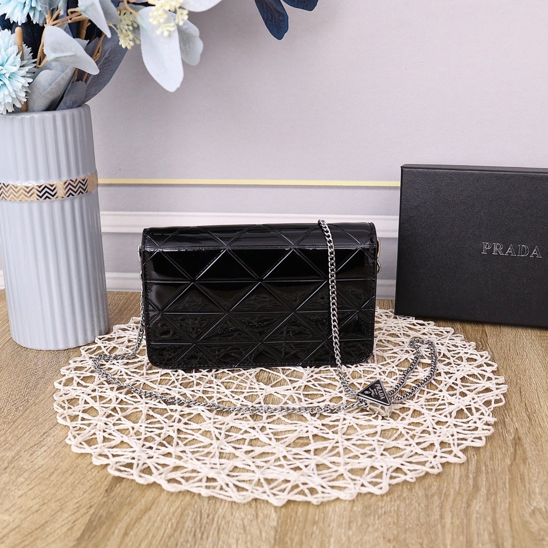 Prada Mario Shoulder Bag 0833