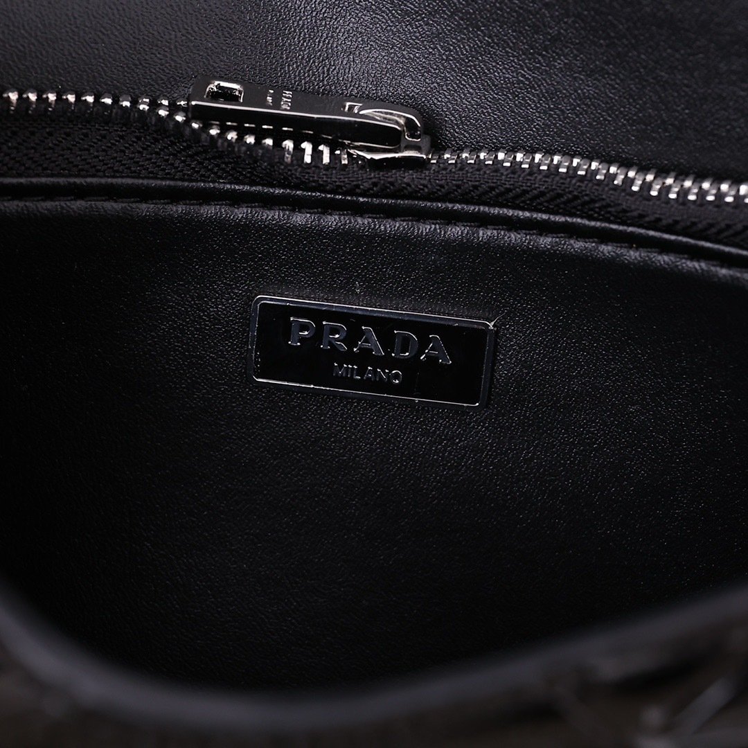 Prada Mario Shoulder Bag 0833