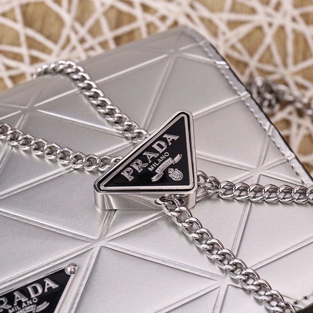 Prada Mario Shoulder Bag 0833
