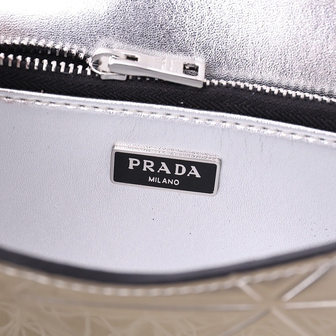 Prada Mario Shoulder Bag 0833