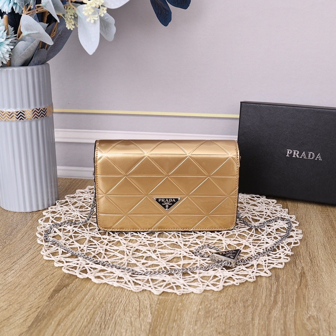 Prada Mario Shoulder Bag 0833